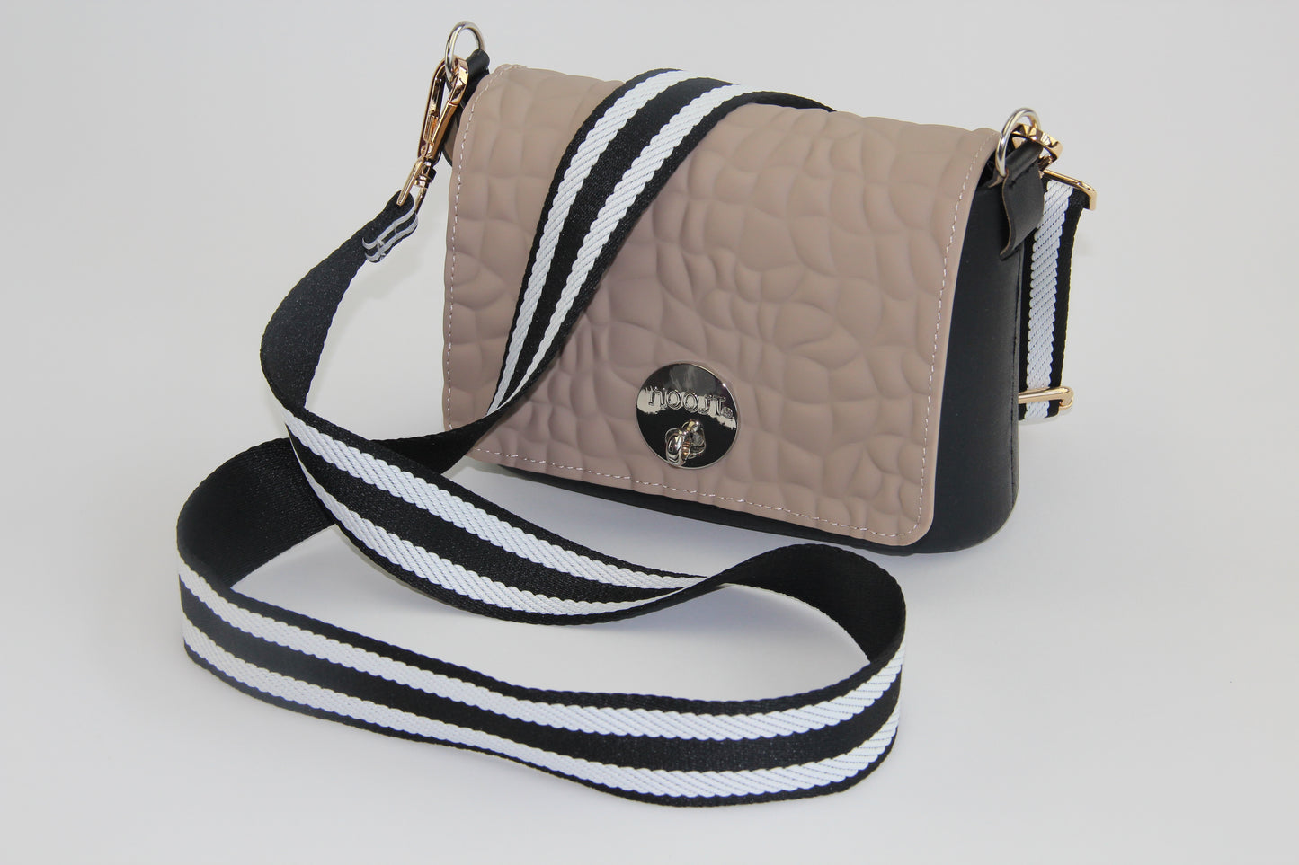 Stripe Strap