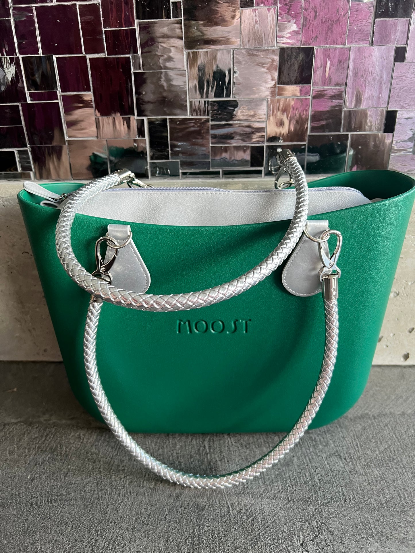 Gray Green Goddess
