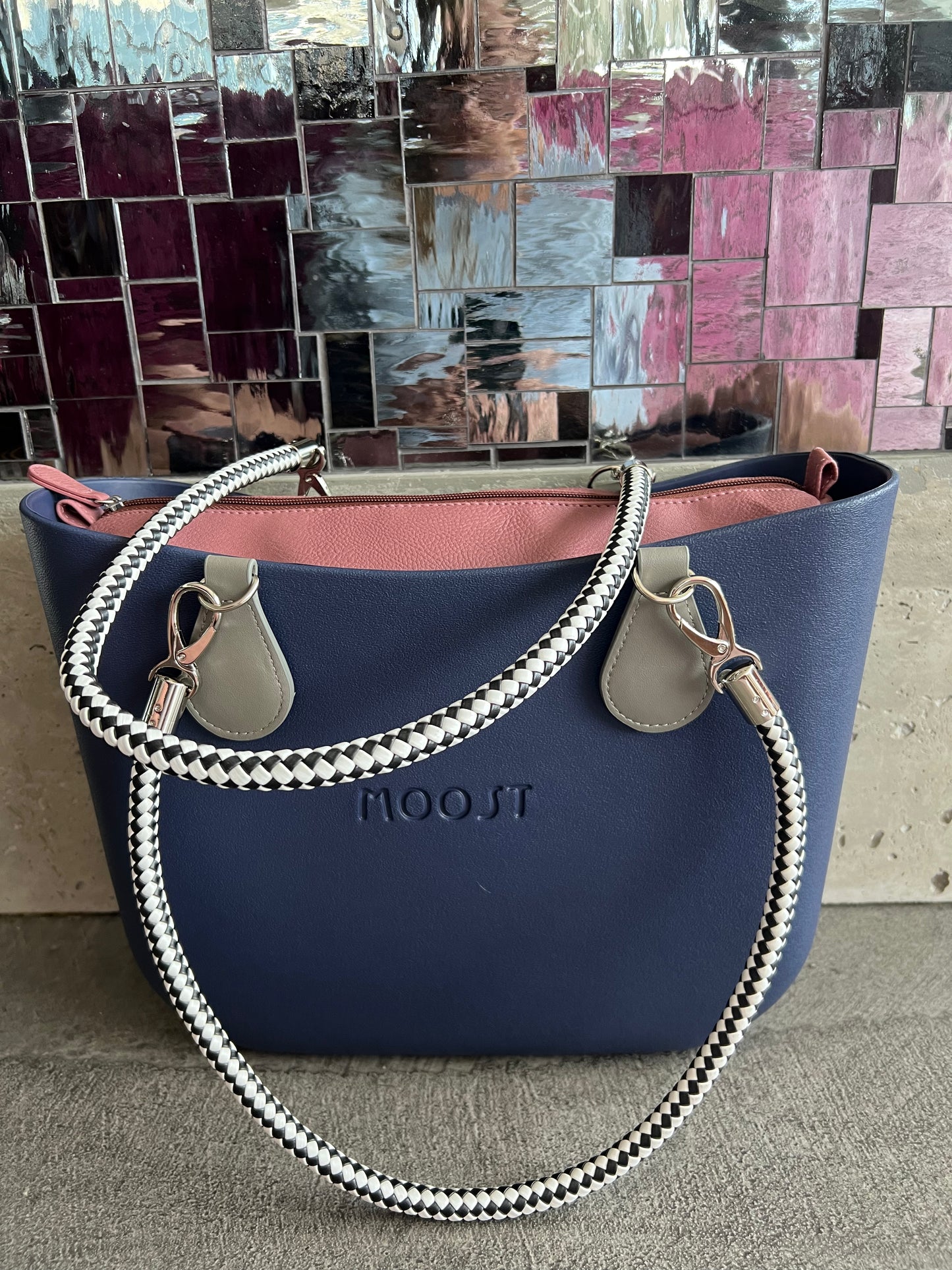 Navy Knockout