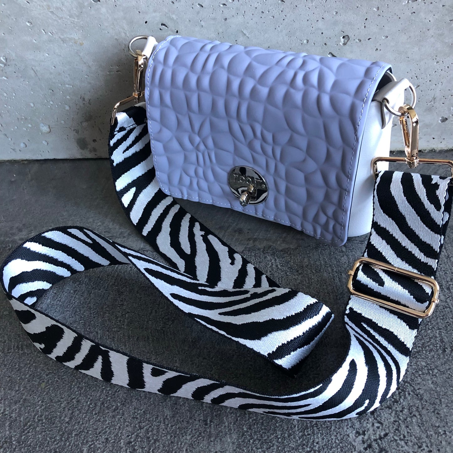 Periwinkle on Winter White with Zebra
